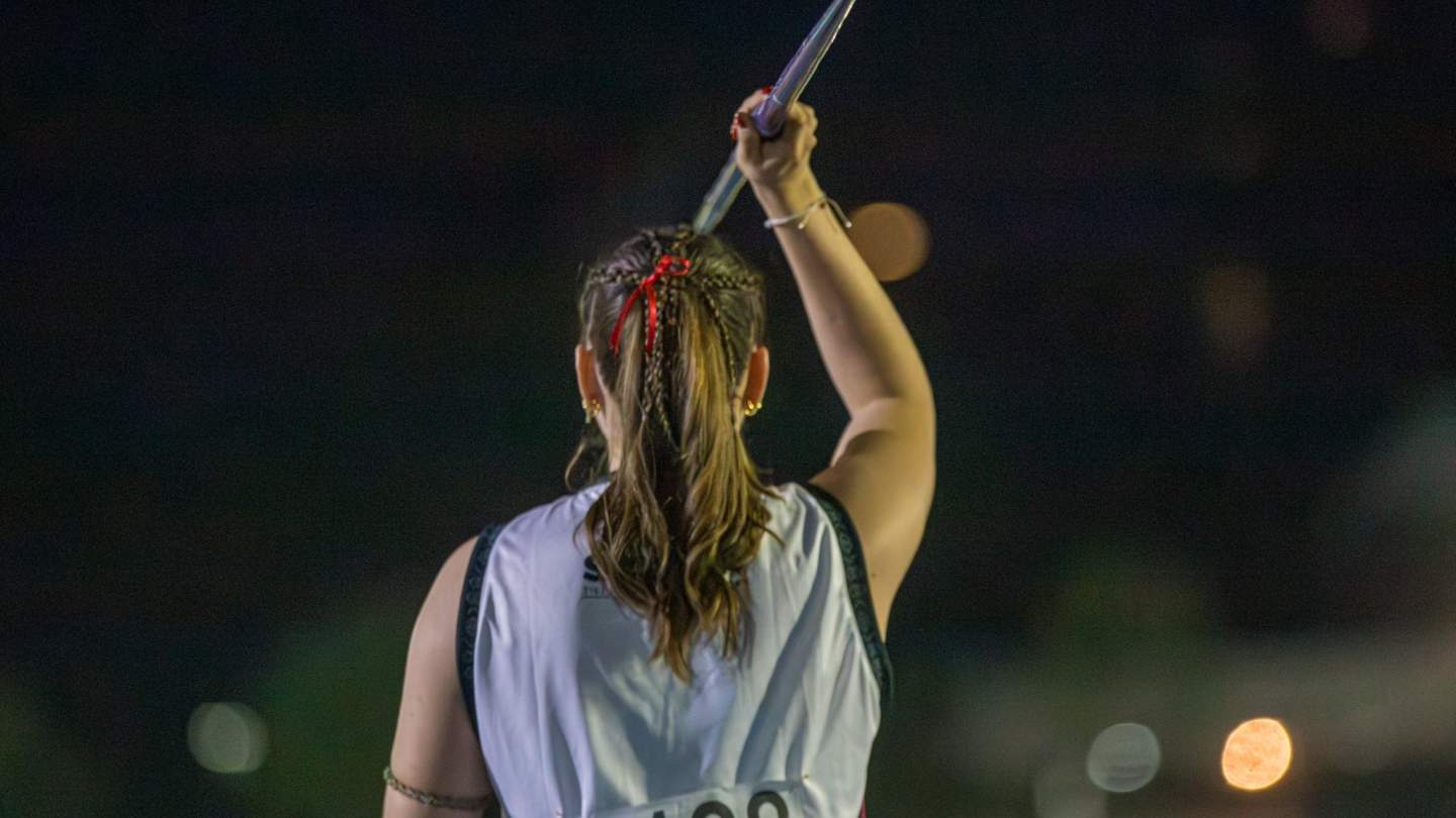 LANZADORA DE JABALINA SONORENSE SE REINICIA Y RESURGE CON ORO EN OLIMPIADA NACIONAL 2026 